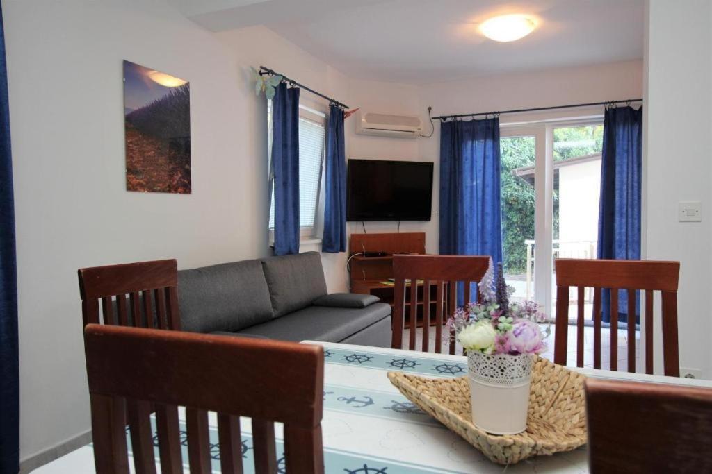 שילו Apartmani Zec מראה חיצוני תמונה