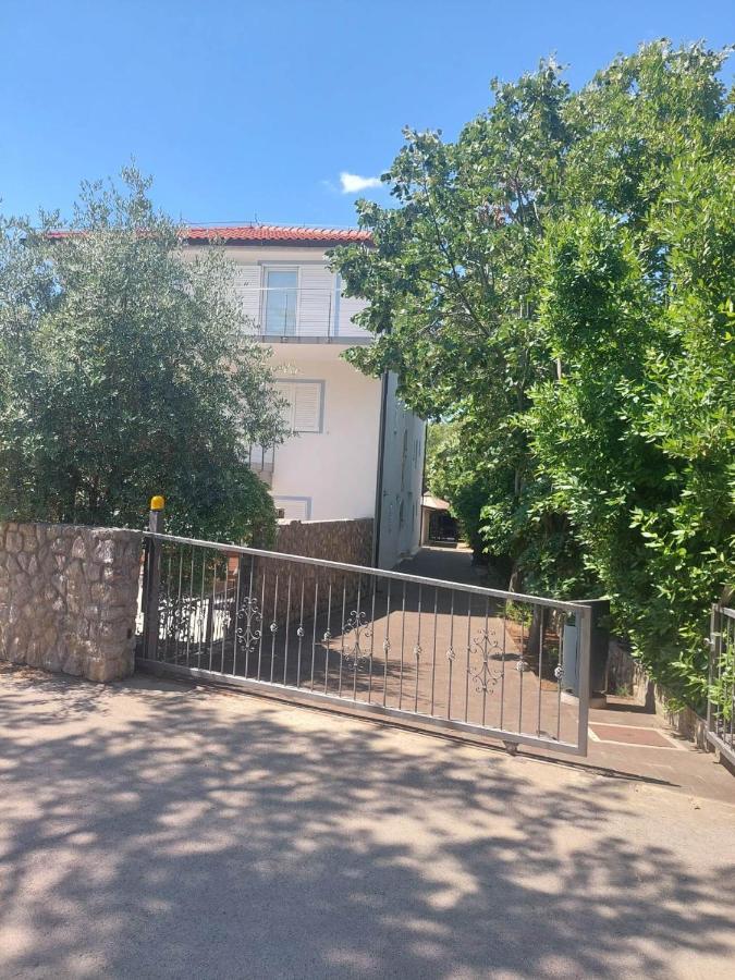 שילו Apartmani Zec מראה חיצוני תמונה